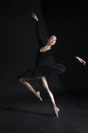 国产少女免费观看高清电视剧